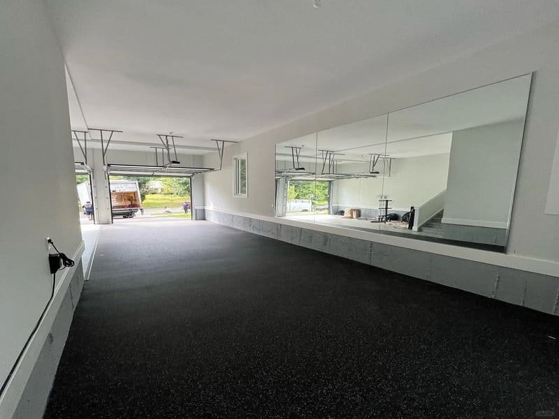 Comparison chart of SBR vs EPDM aging timelines